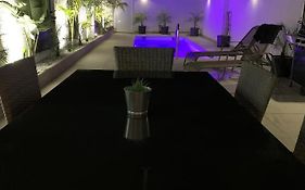 Luxury Villa Anna & Private Pool, Garden & Roof Terrace